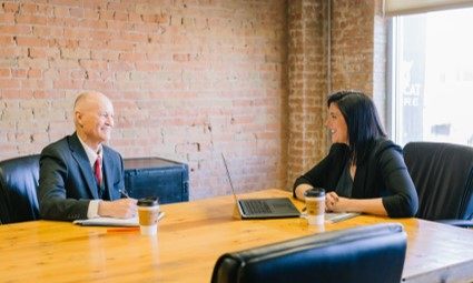 如何说服老板使用猎头服务？